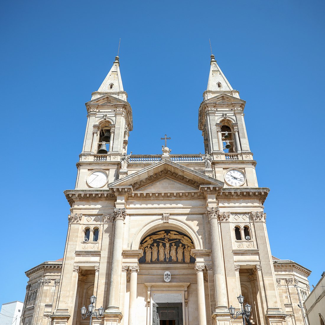 Facade of the basilica in Alberobello, a must visit!