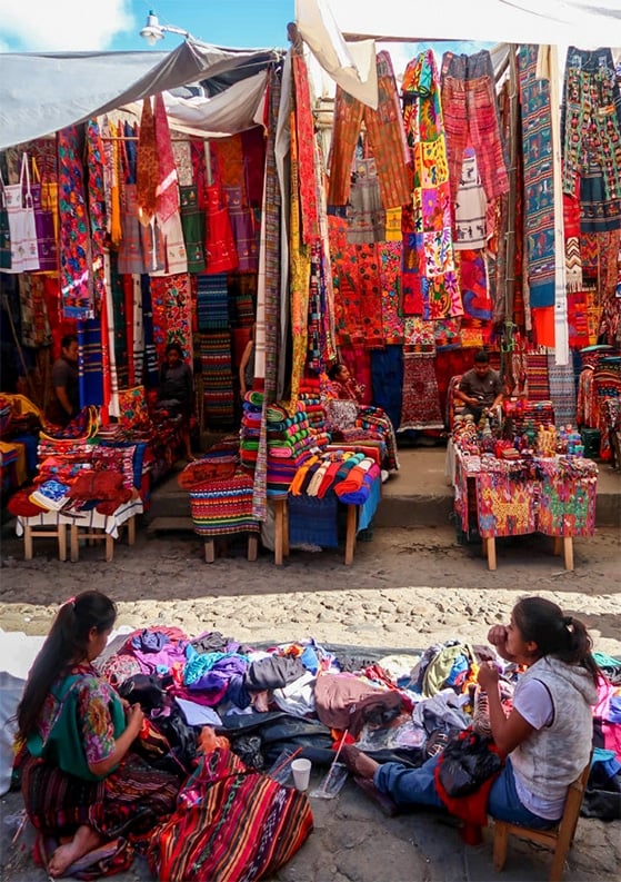 Visiting Guatemala’s Chichicastenango Market: The Ultimate Guide