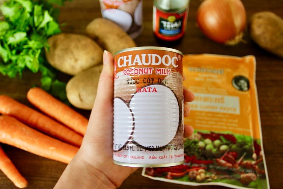 Can of coconut milk. What kind of coconut milk or cream should you use to make authentic Thai yellow curry?