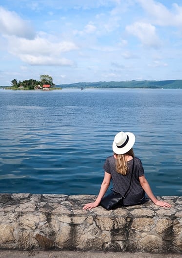 Flores, Guatemala Travel Guide: Best Things to Do & See