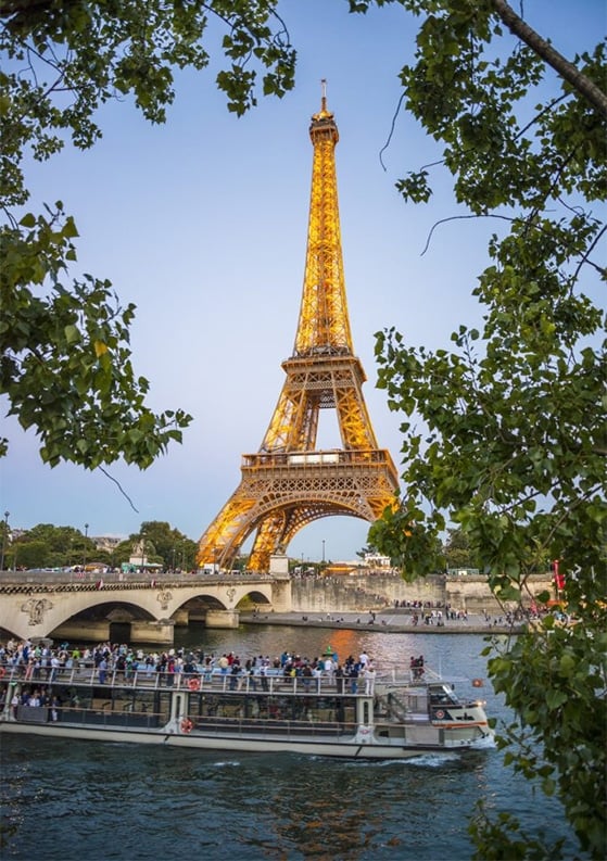 How to Avoid Tourist-Trap Restaurants in Europe: 10 Must-Read Tips