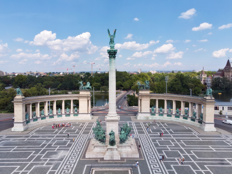 Bird's eye view over Heroes Square